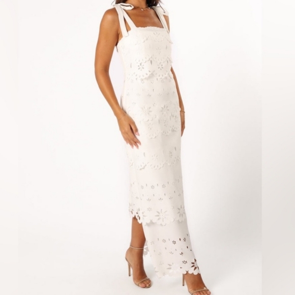 Petal & Pup White Lace Maxi Dress - Picture 2 of 12